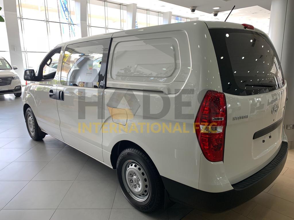 Hyundai H-1 Petrol 2,4L V4 Manual Transmission 6 sears Panel VAN 2020