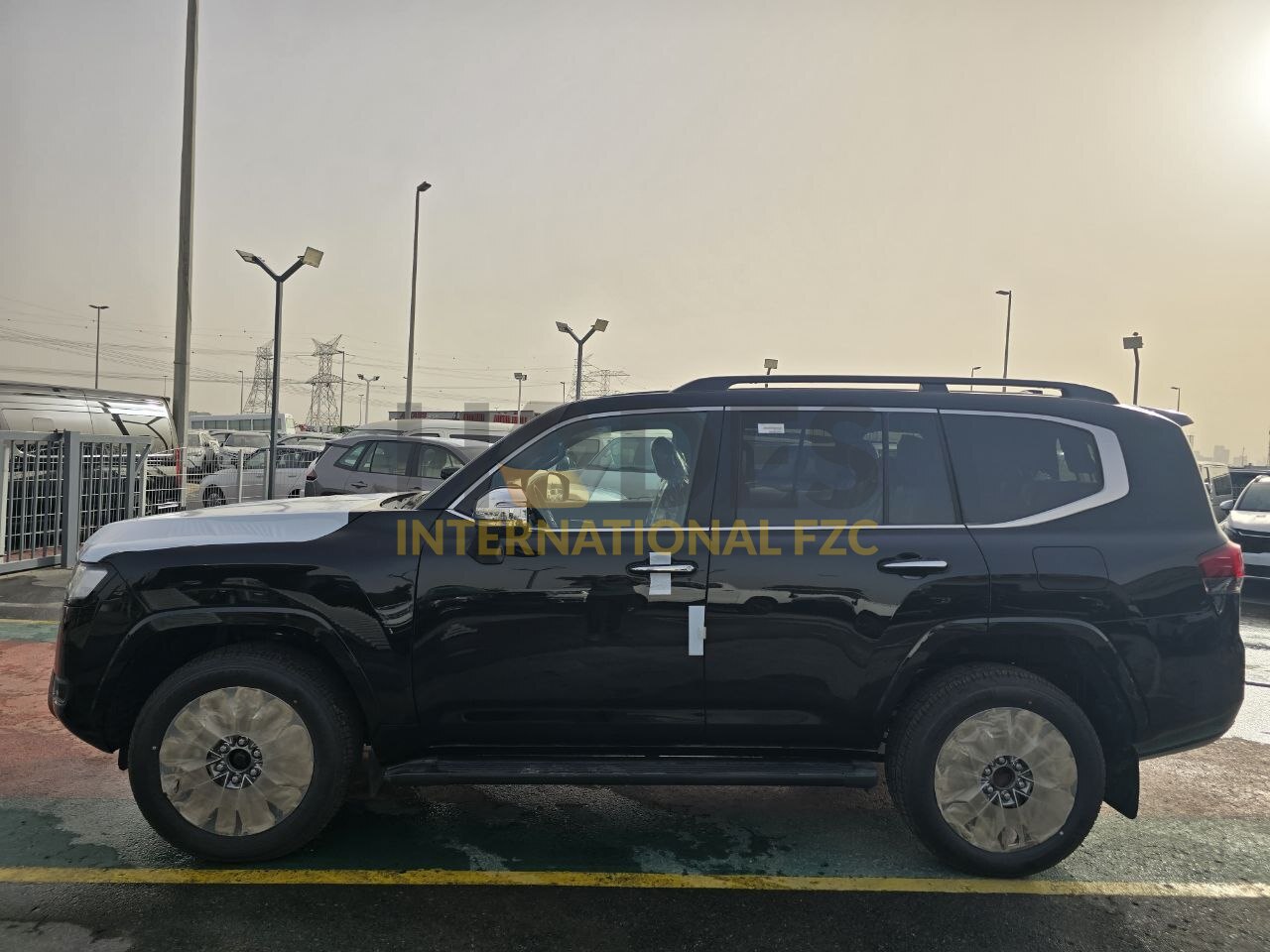 TOYOTA LAND CRUISER 300 VX 3.3L DIESEL 2027 model (BLACK / BLACK)