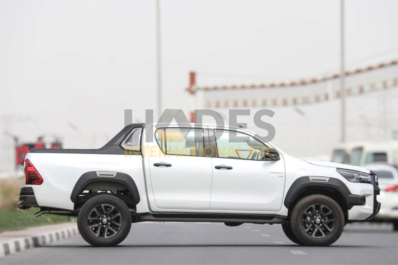 2027 model Toyota Hilux Adventure 4,0L 4x4 pickup