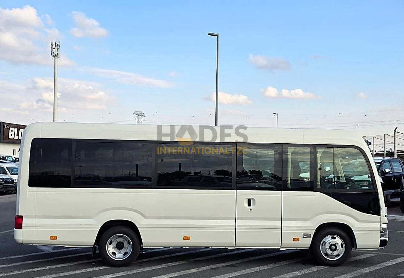 2026 Toyota Coaster Vip 4.2l diesel M/T 22 seats with Electric Door and Cool Box 