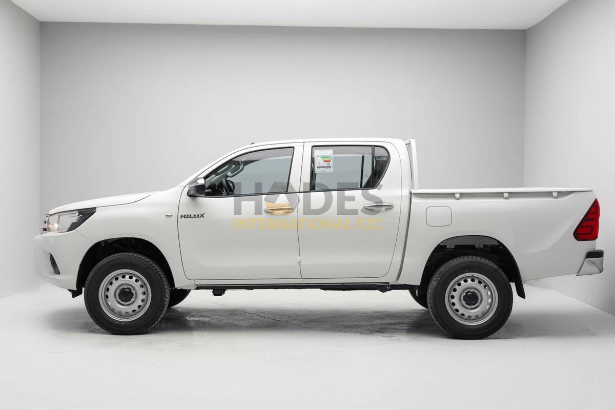 2026 Toyota HILUX DLX