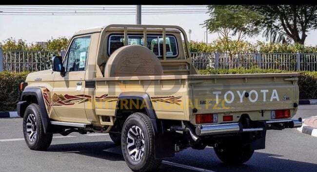 Toyota Land Cruiser 70 LC79 LX SAUDI SPEC 