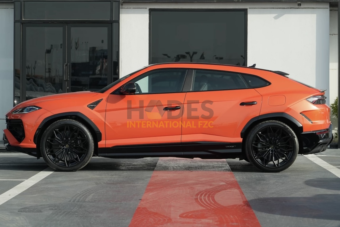 2026 Lamborghini Urus SE Twin Turbo 