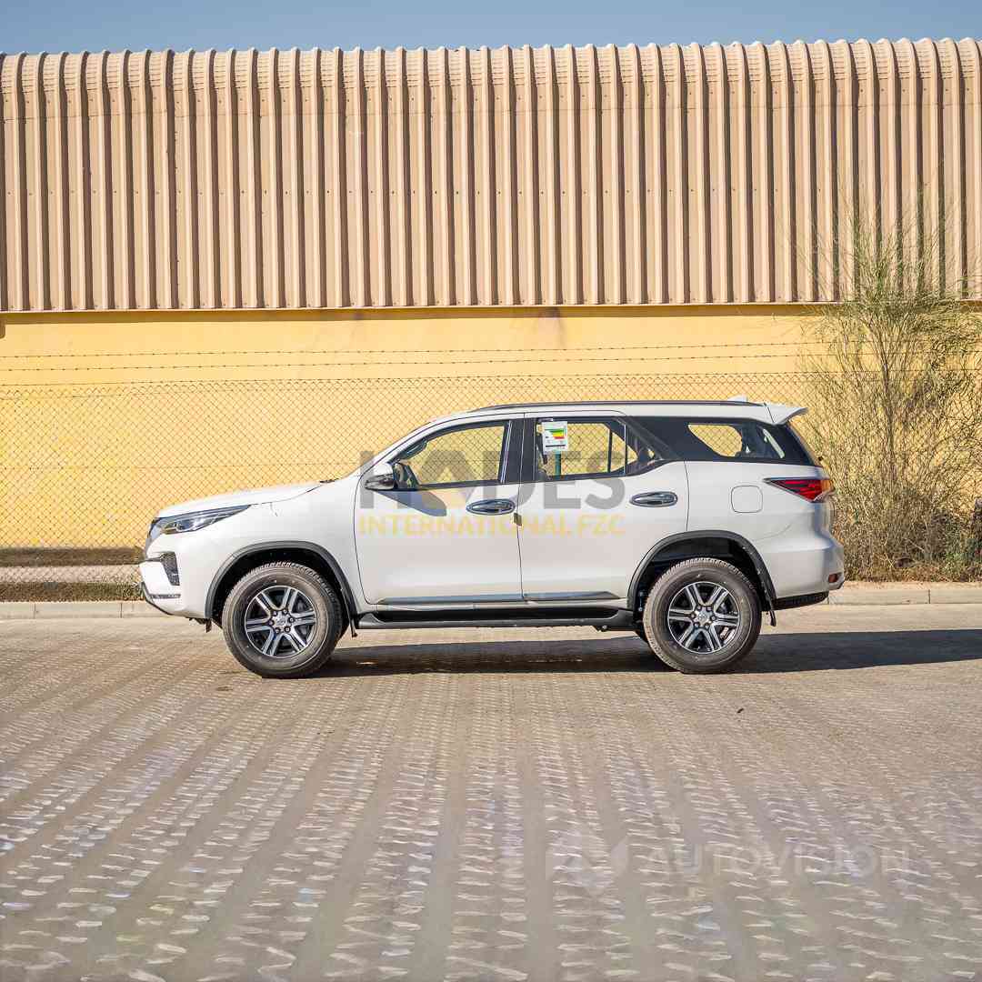 2026 Toyota Fortuner 2.7 AT High White