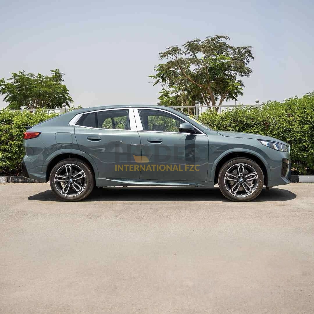 2026 BMW X2 2.0L Green